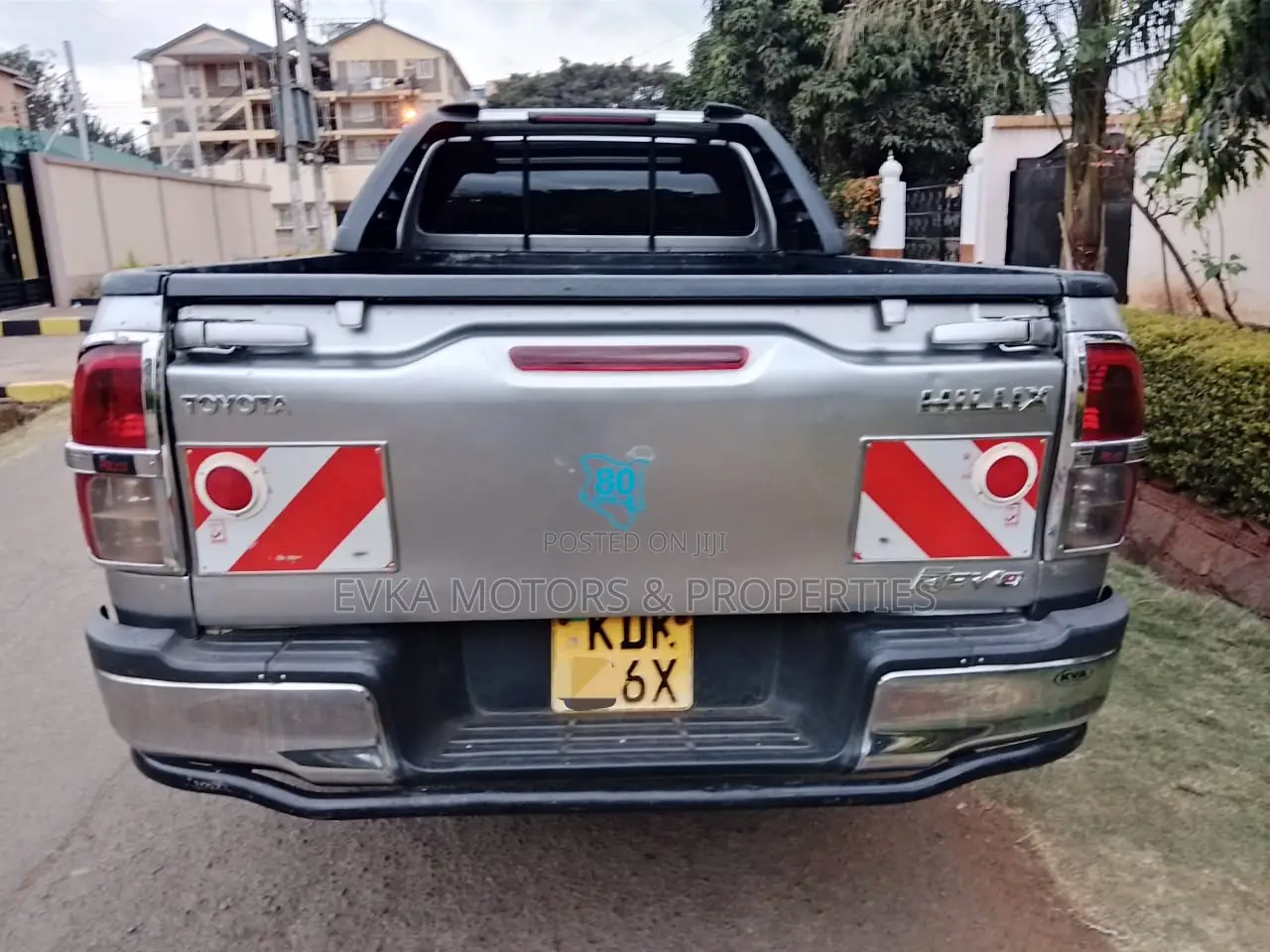 Toyota Hilux 2016 Gray