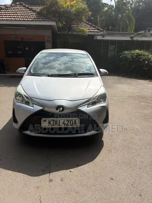 Toyota Vitz 2019 Silver