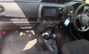 Toyota Vitz 2019 Silver
