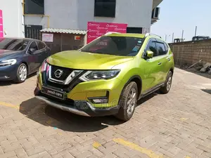 Nissan X-Trail 2017 Green