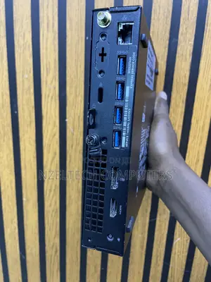 Desktop Computer Dell Optiplex 7050 8GB Intel Core i7 SSD 256GB
