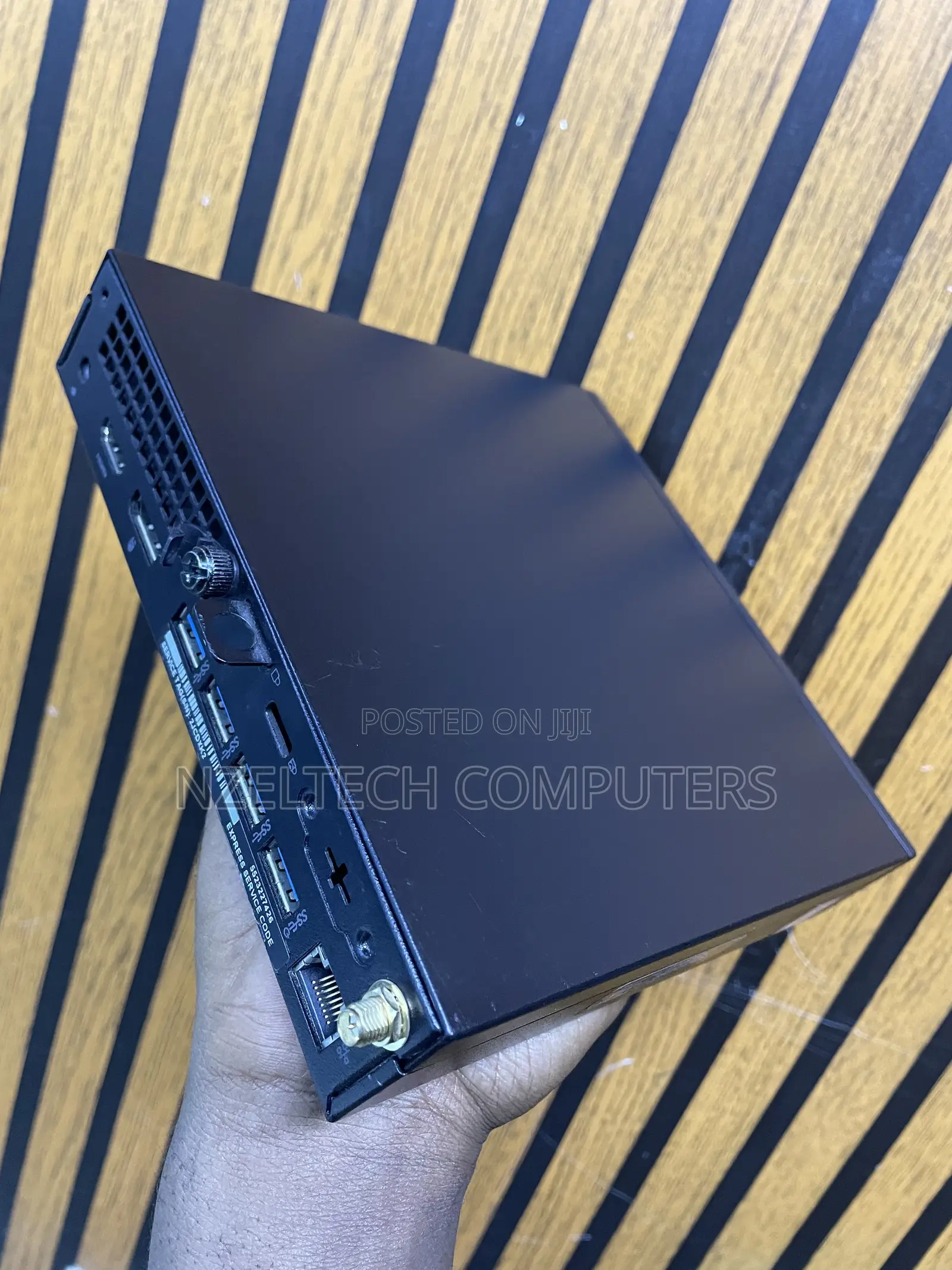 Desktop Computer Dell Optiplex 7050 8GB Intel Core i7 SSD 256GB