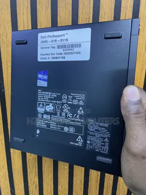 Desktop Computer Dell Optiplex 7050 8GB Intel Core i7 SSD 256GB