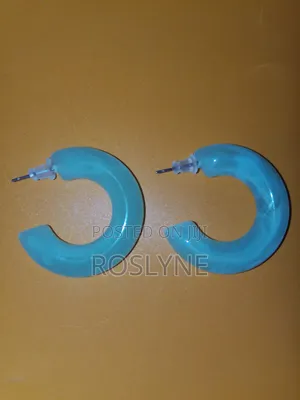 Accessories by Roslyne