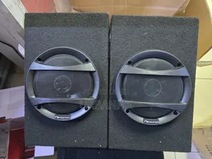 Nakamichi 6.5 Inches 260watts Powerful Round Midrange Speakers- A Pair