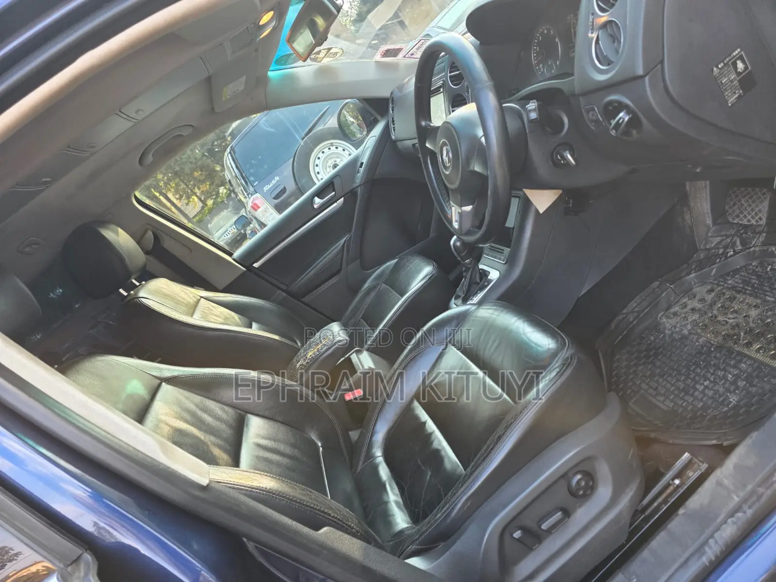 Volkswagen Tiguan 2010 Blue