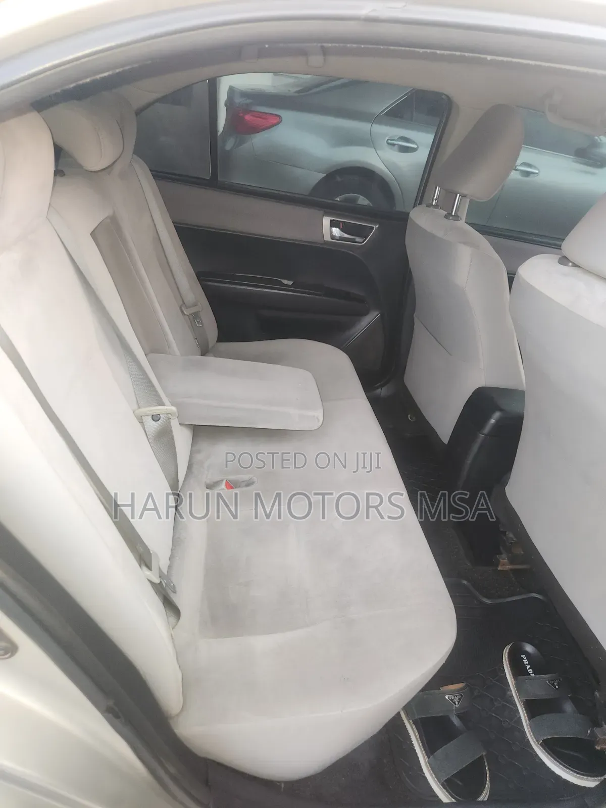 Toyota Axio 2013 Gold