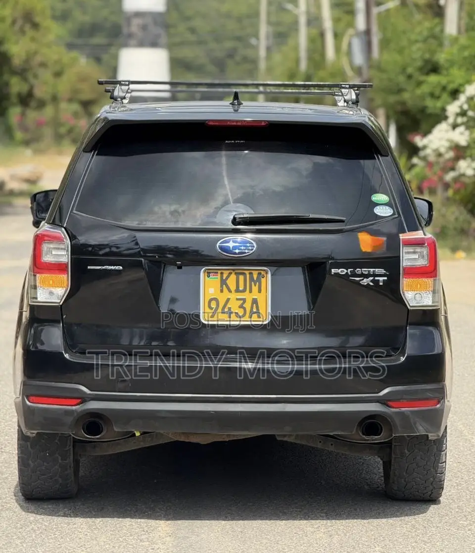 Subaru Forester 2016 Black