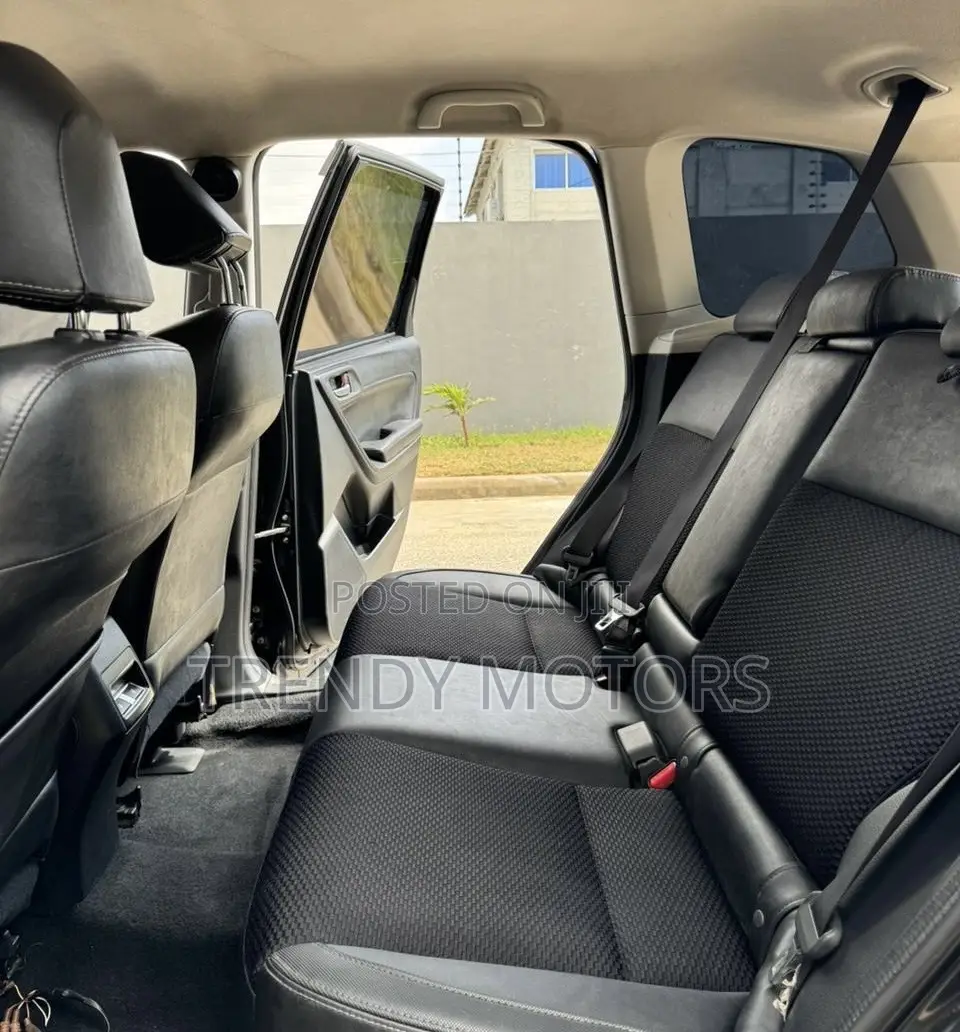 Subaru Forester 2016 Black