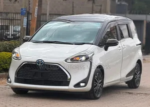 Toyota Sienta 2020 White