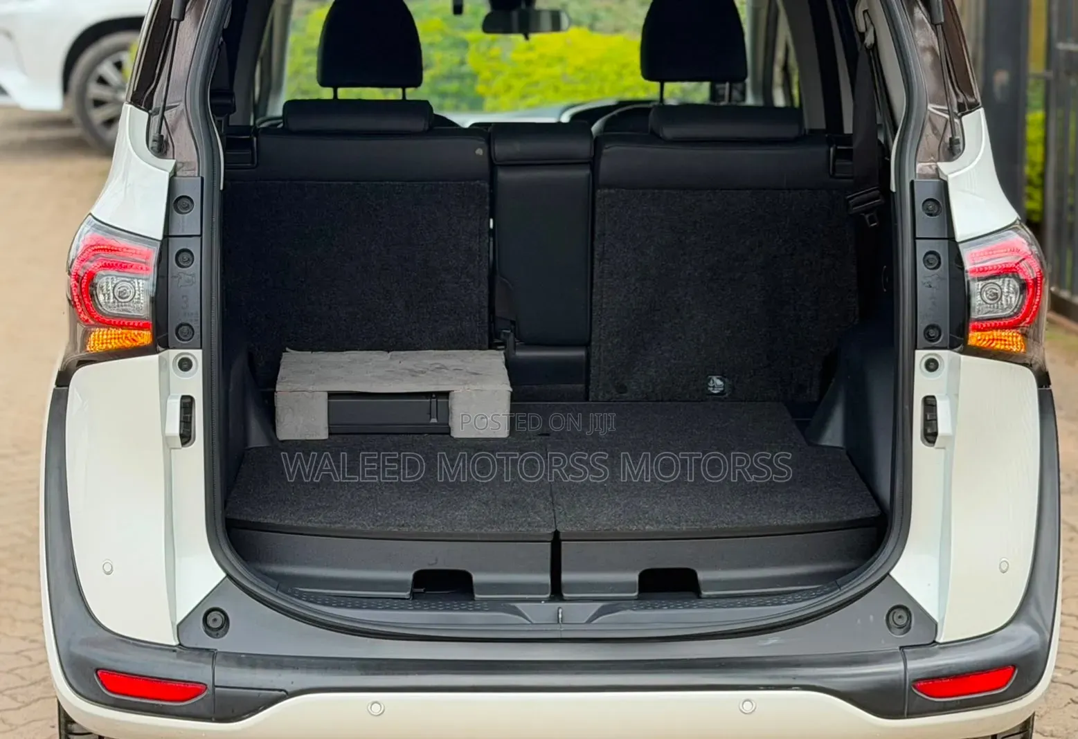Toyota Sienta 2020 White