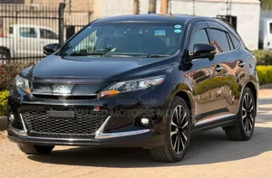 Toyota Harrier 2.0 2019 Black