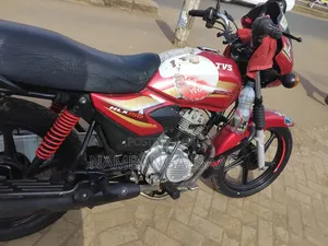 TVS HLX Plus ES 2025 Red