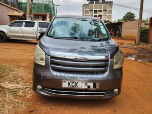 Toyota Voxy 2009 Gray