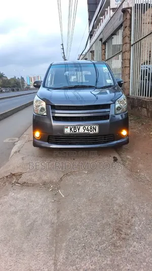 Toyota Noah 2008 Gray