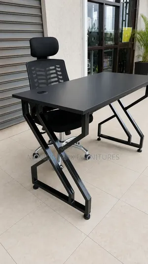 Black Set Metallic Office Table Headrest Office Chair
