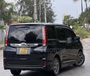 Toyota Noah 2016 Black