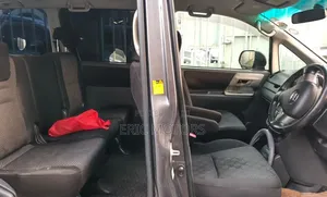 Toyota Noah 2007 Gray