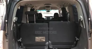 Toyota Noah 2007 Gray