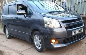 Toyota Noah 2007 Gray