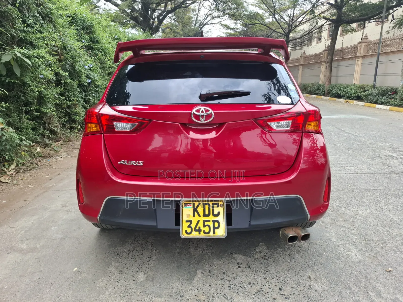 Toyota Auris 2014 Red