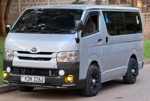 Toyota HiAce 2016 Silver