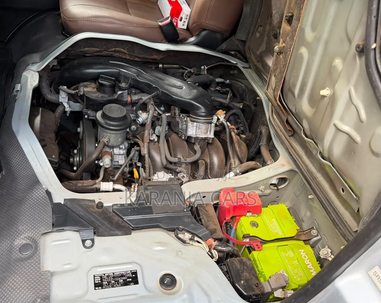 Toyota HiAce 2016 Silver