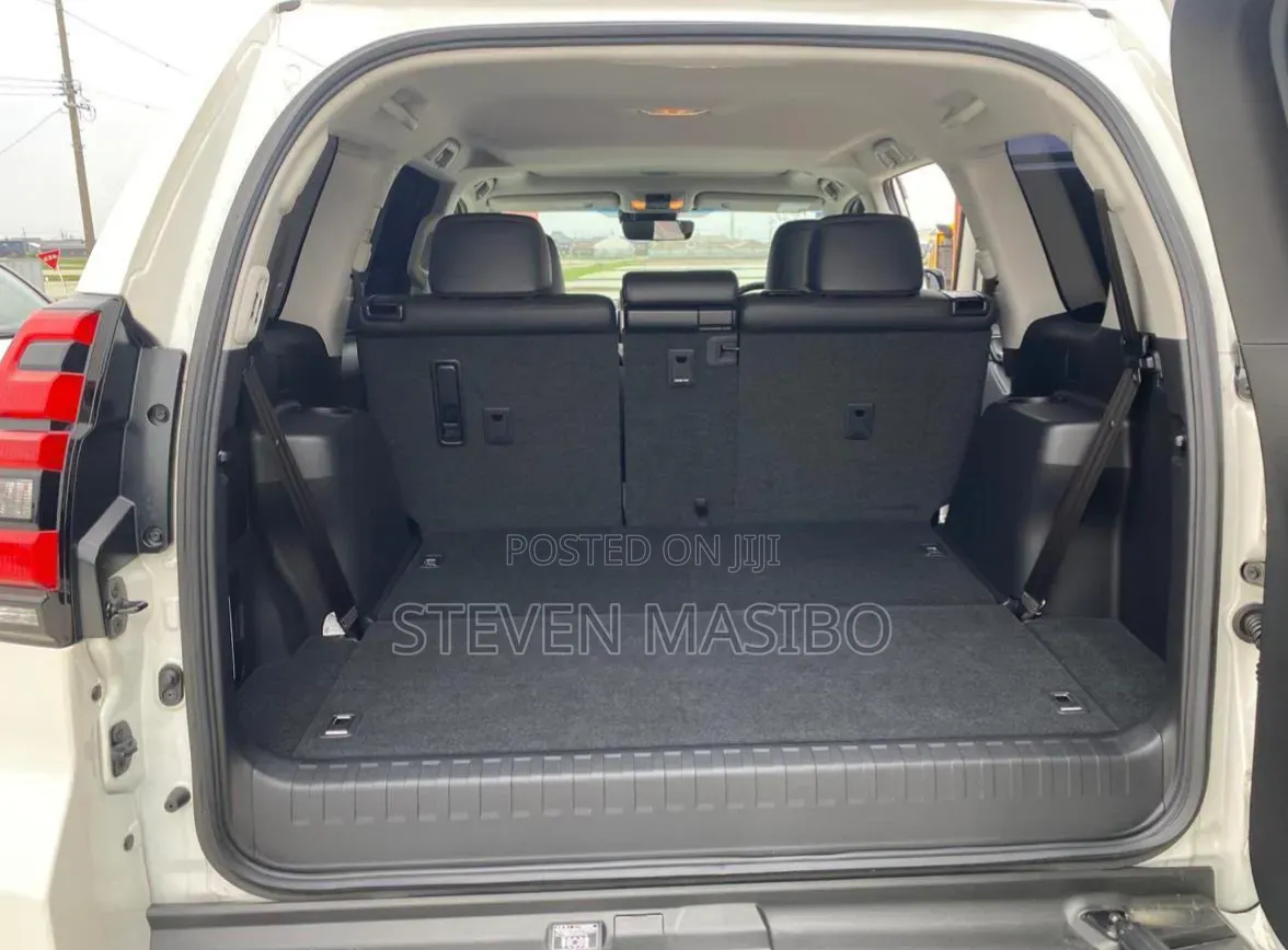 Toyota Land Cruiser Prado 2.8 2020 White