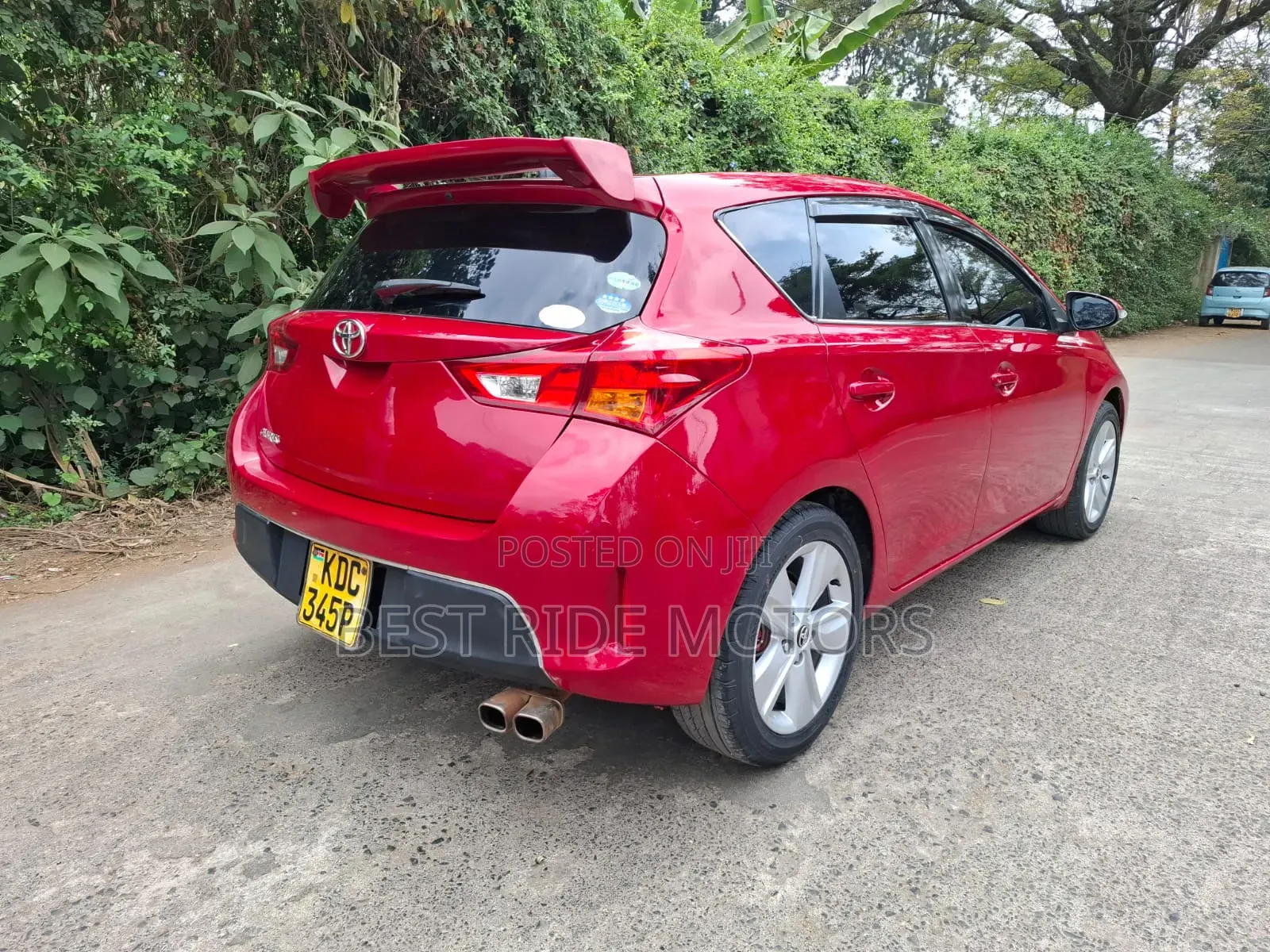 Toyota Auris 2014 Red