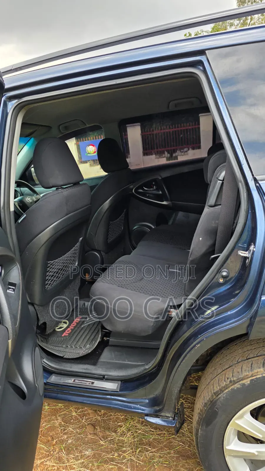 Toyota Avanza 2011 Blue
