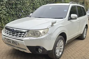 Subaru Forester 2010 Off white