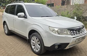 Subaru Forester 2010 Off white