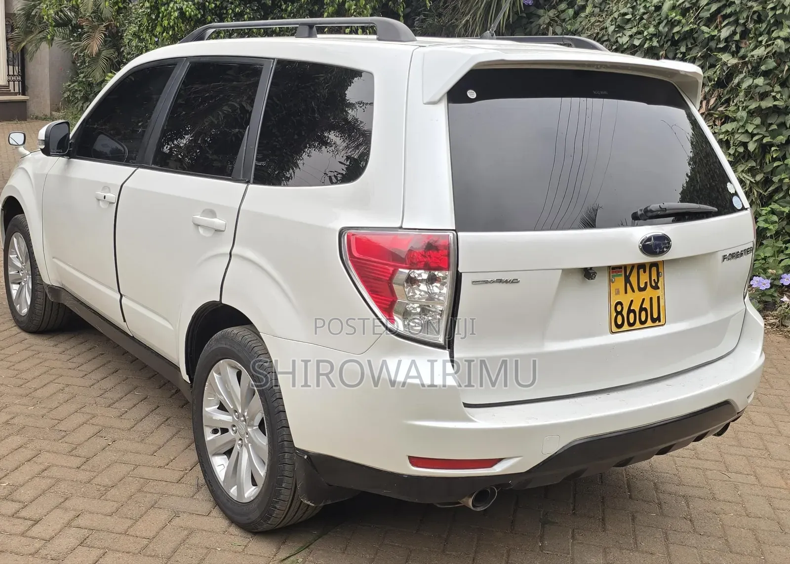 Subaru Forester 2010 Off white