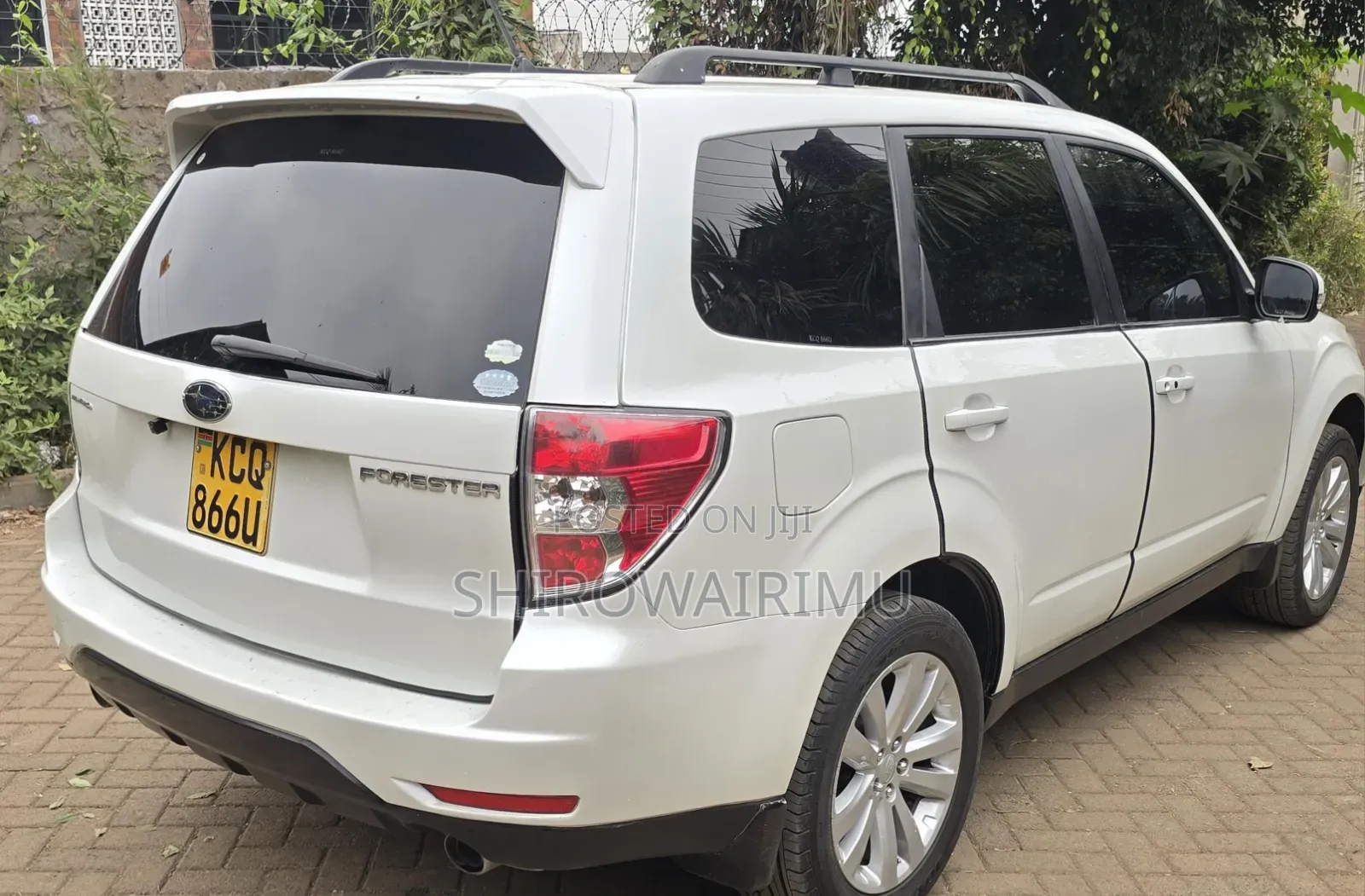 Subaru Forester 2010 Off white