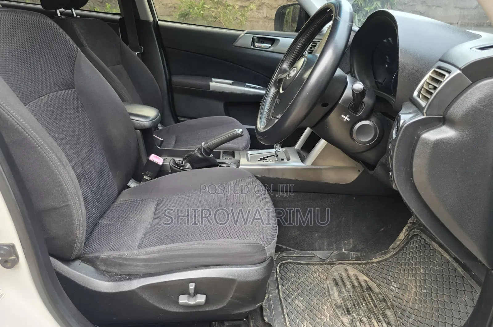Subaru Forester 2010 Off white