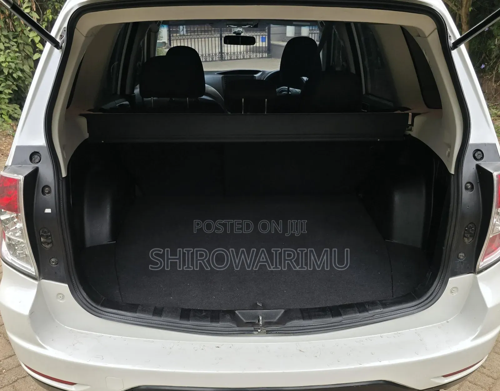 Subaru Forester 2010 Off white