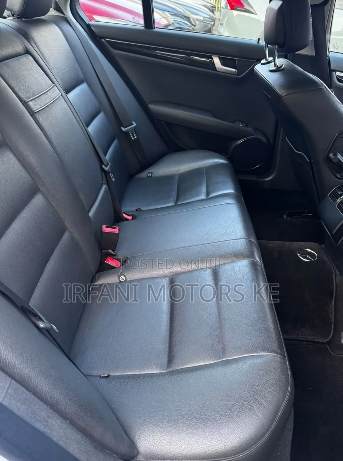 Mercedes-Benz C200 2011 Silver