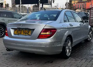 Mercedes-Benz C200 2011 Silver