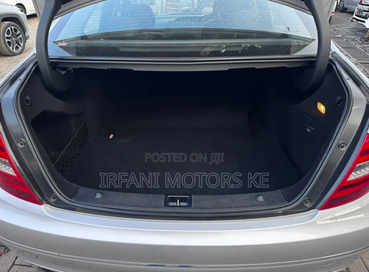 Mercedes-Benz C200 2011 Silver