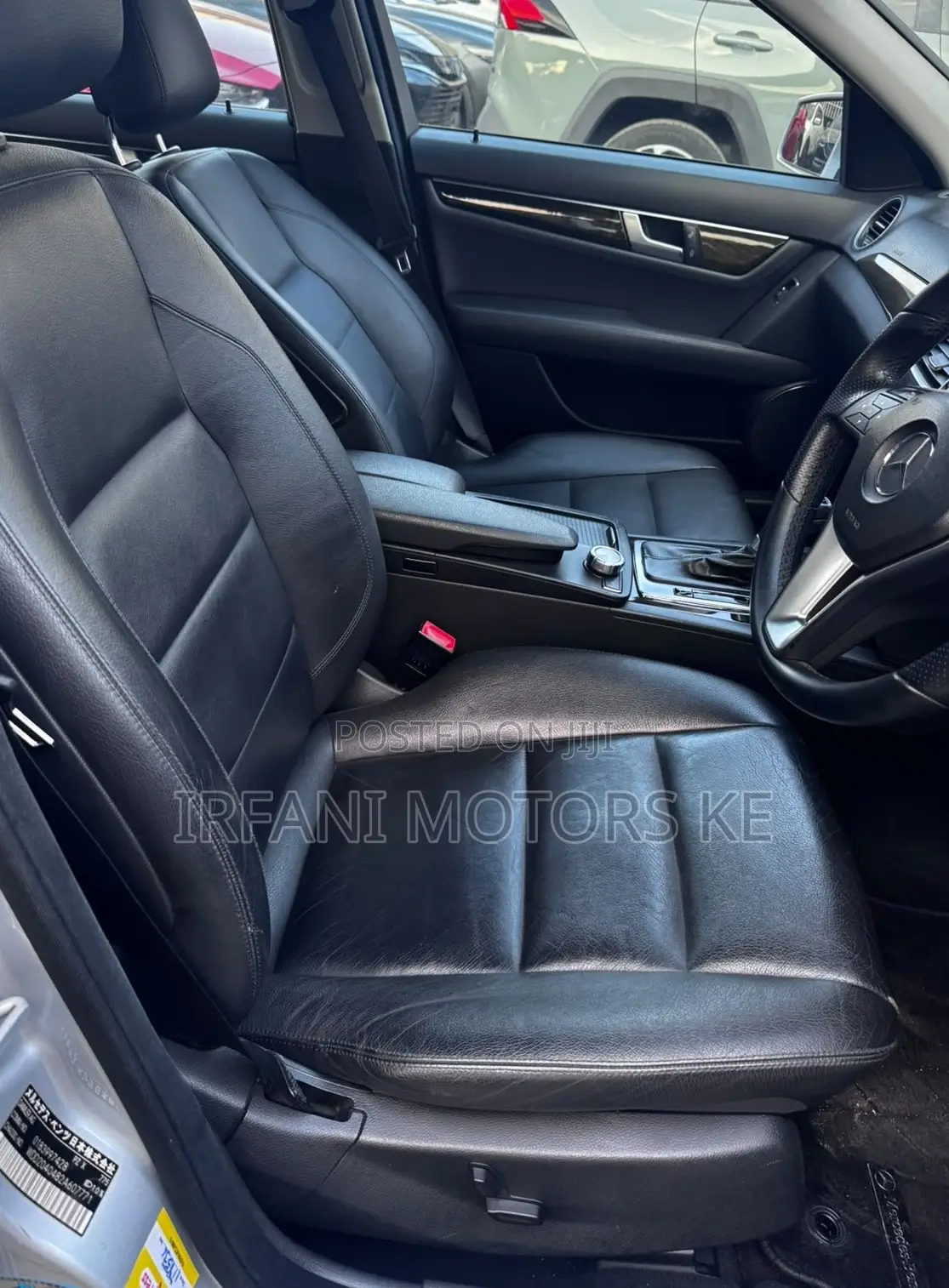 Mercedes-Benz C200 2011 Silver