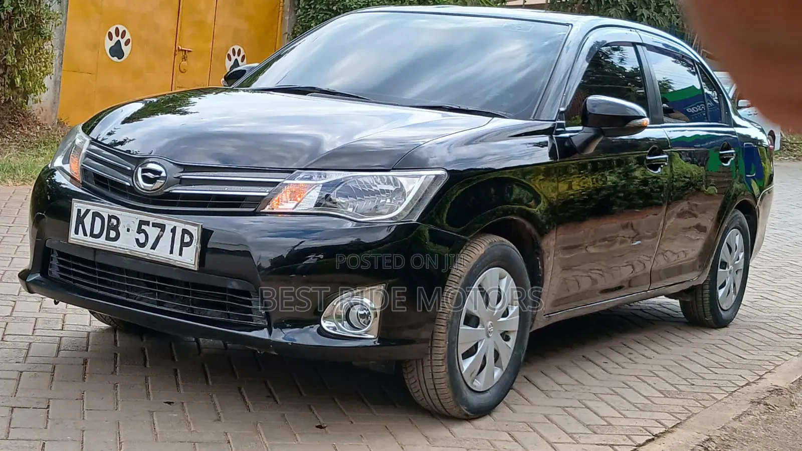Toyota Axio 2013 Black