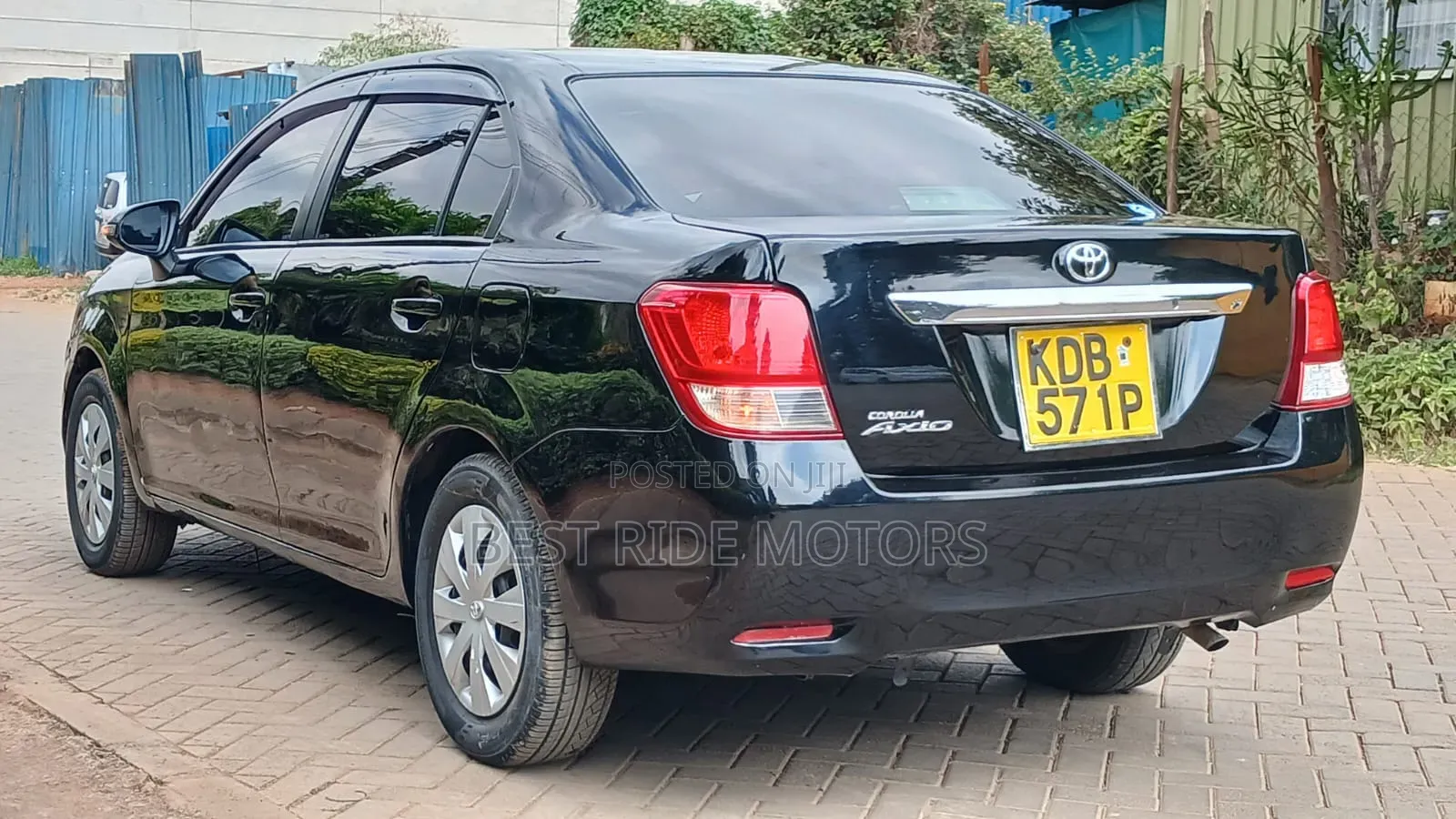Toyota Axio 2013 Black