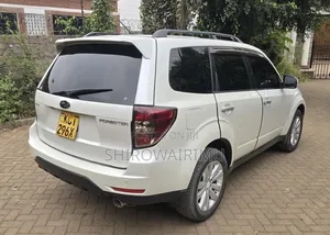 Subaru Forester 2012 Ivory