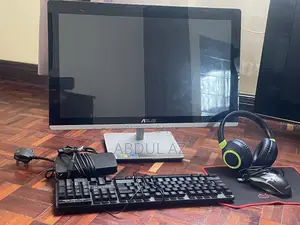Desktop Computer Asus 8GB Intel Core i5 SSD 500GB