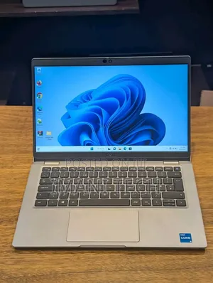 Laptop Dell Latitude 5320 8GB Intel Core i5 SSD 256GB