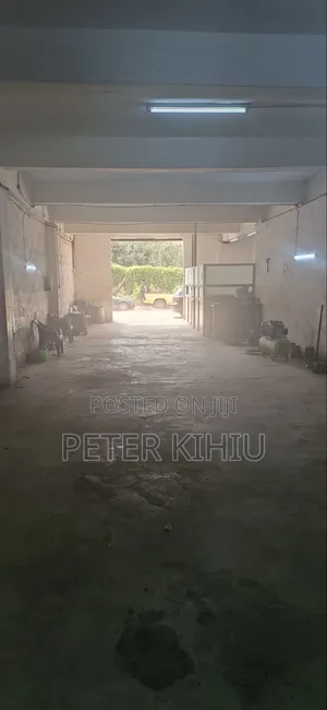 Godown to Let 3500sqft on Factory Street