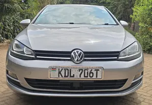 Volkswagen Golf 2016 Beige
