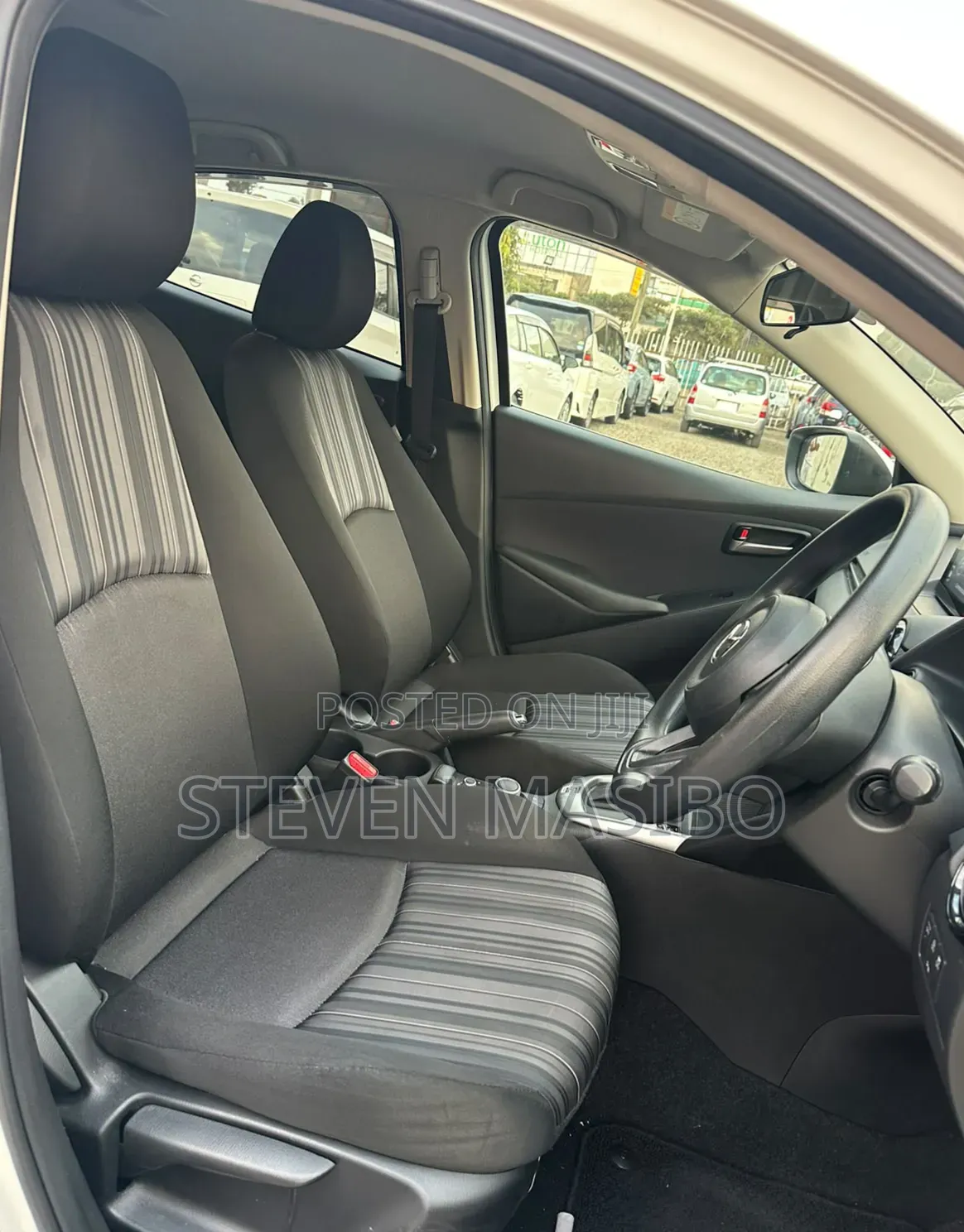 Mazda 2 2020 White