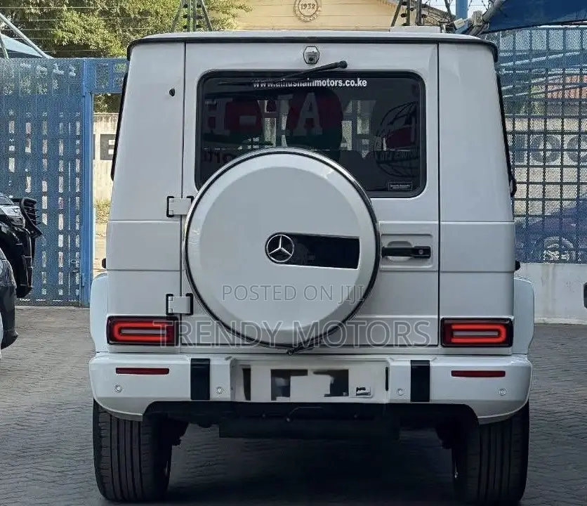 Mercedes-Benz G-Class 2018 White