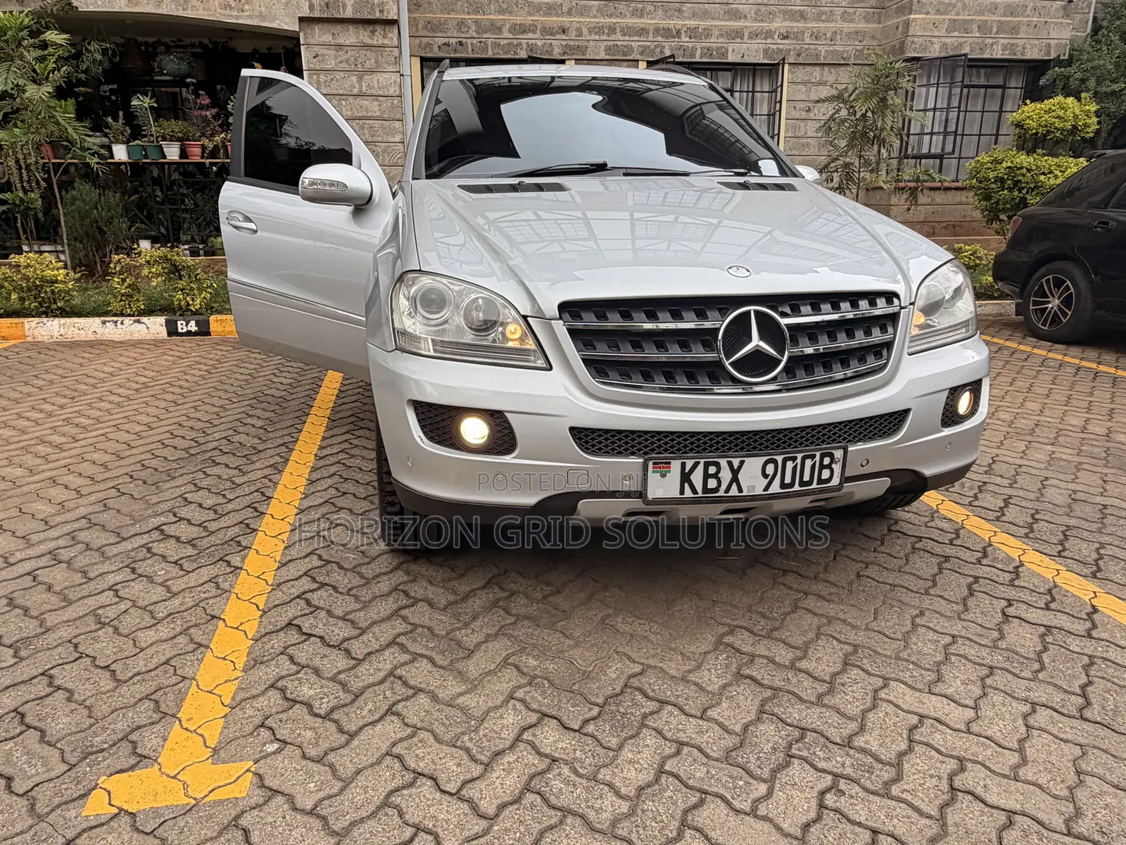 Mercedes-Benz M Class 2010 Silver